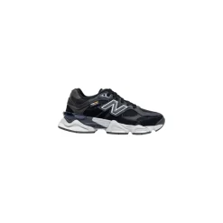 9060 Sneakers