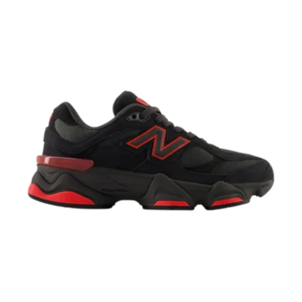 9060 Sneakers