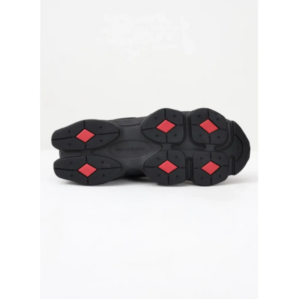 9060 Sneakers