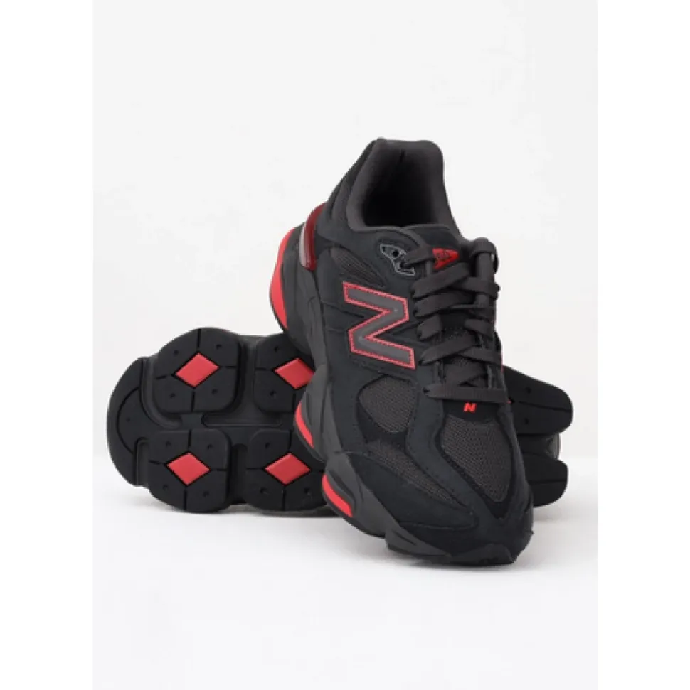 9060 Sneakers