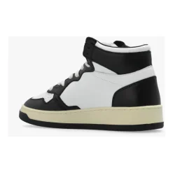 ‘Aumw’ sneakers