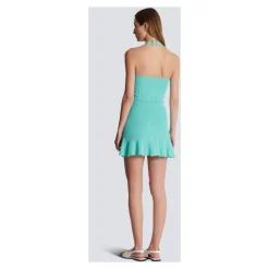Ausgestelltes Strickkleid