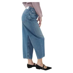 Barrel Fit Cropped Jeans