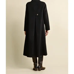 Eleganter Wollmantel