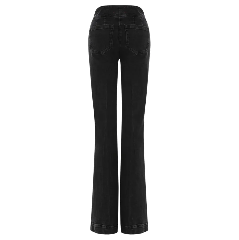 Emi Jeans