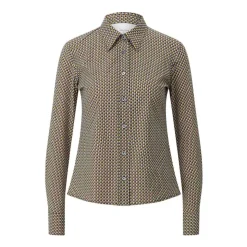 Figurbetonte Bluse