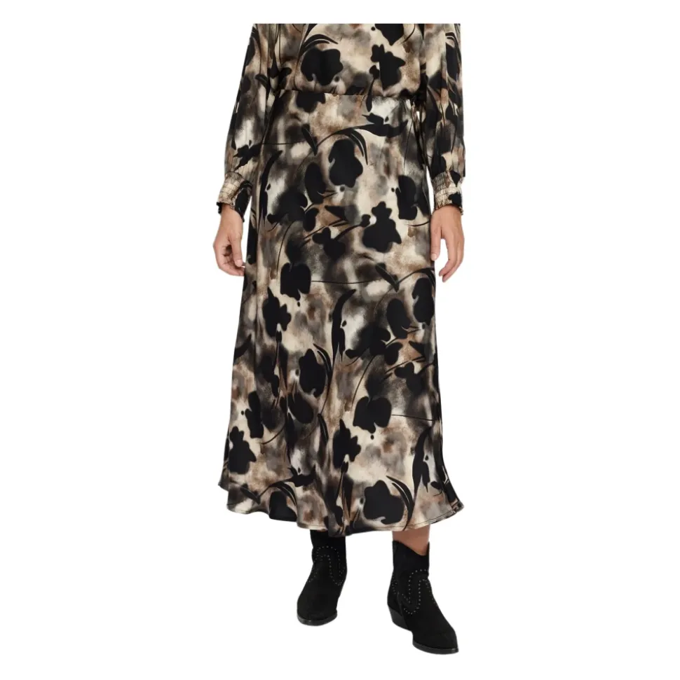 Georgiina Skirt