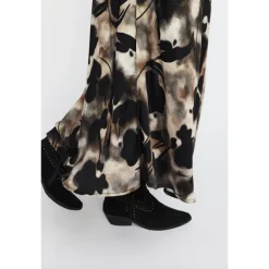 Georgiina Skirt