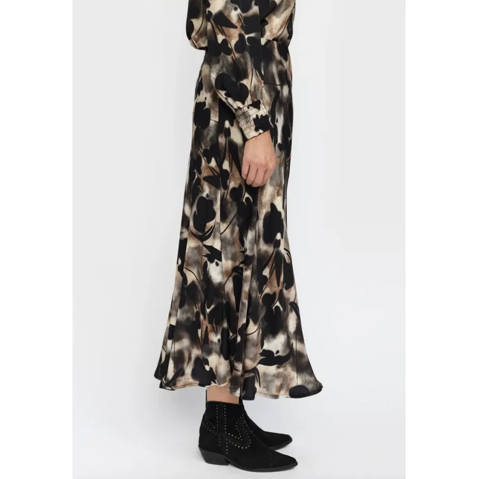 Georgiina Skirt