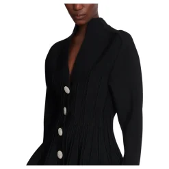 Gerippte Strickjacke mit Schürze