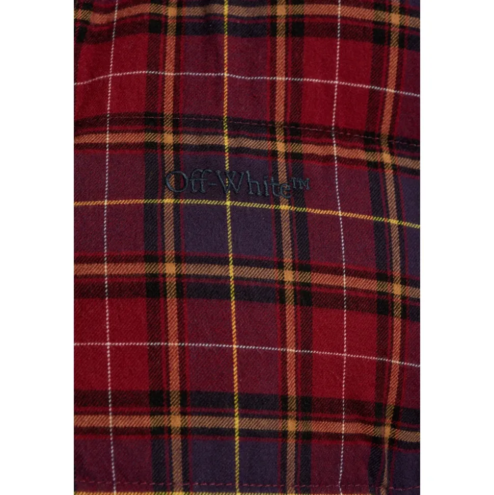 Gesteppete karierte Jacke