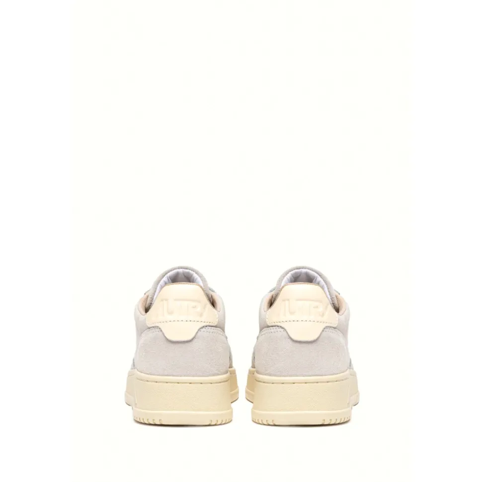 Grauer Ledersneaker Modell Medalist