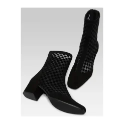 H25 Boots