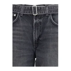 Jeans mit umgeschlagenen Säumen