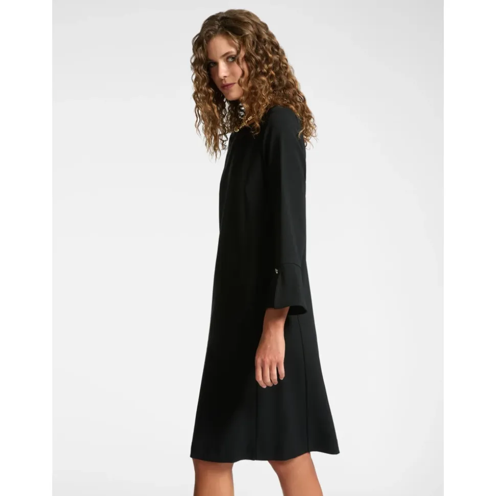 Kleid aus Crêpe-Stoff