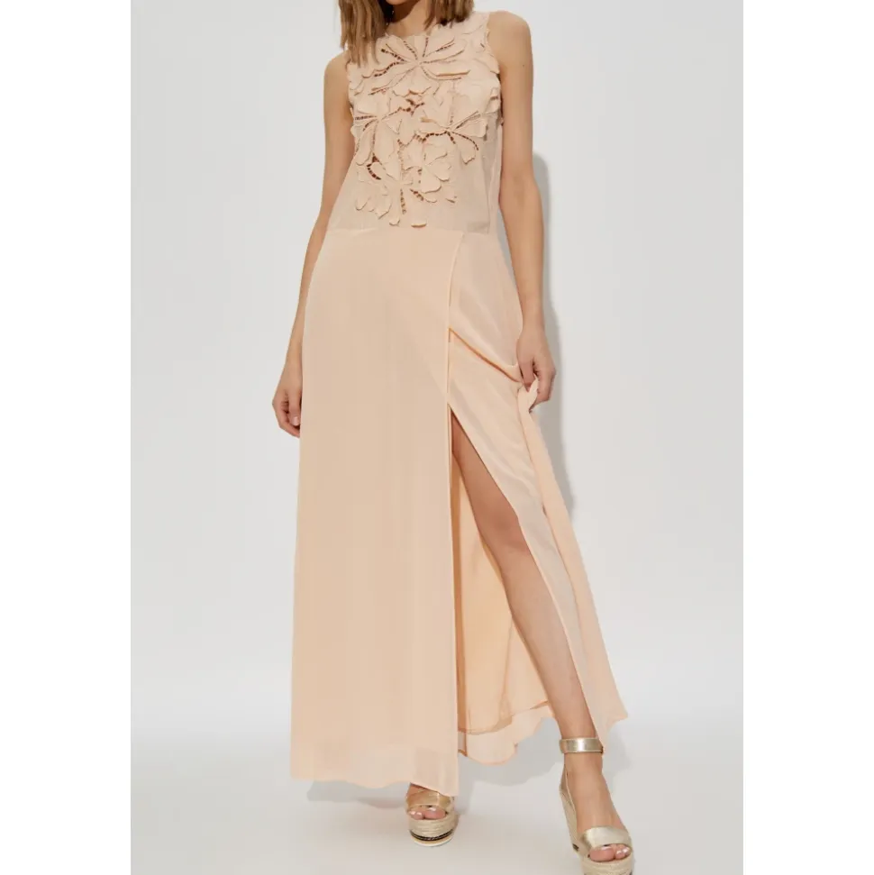Kleid mit floralen Details