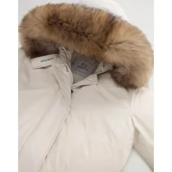 Luxuriöser Arctic Parka mit abnehmbarer Kapuze