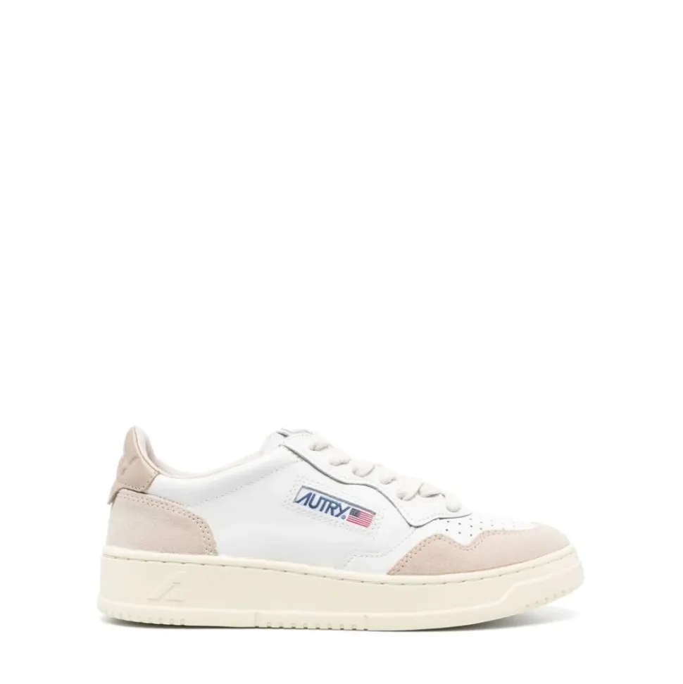 Medalist Low Sneaker