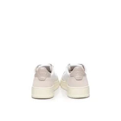 Medalist Low Sneaker