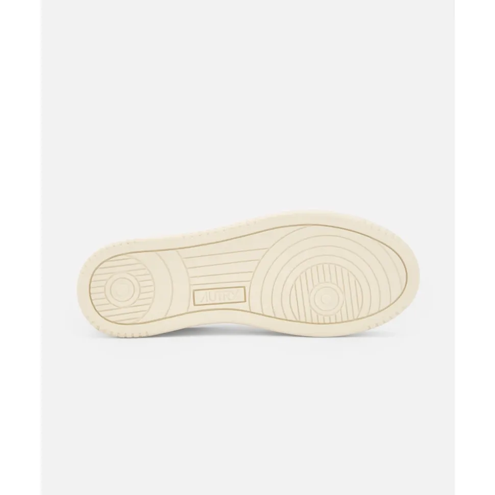Medalist Low Sneaker