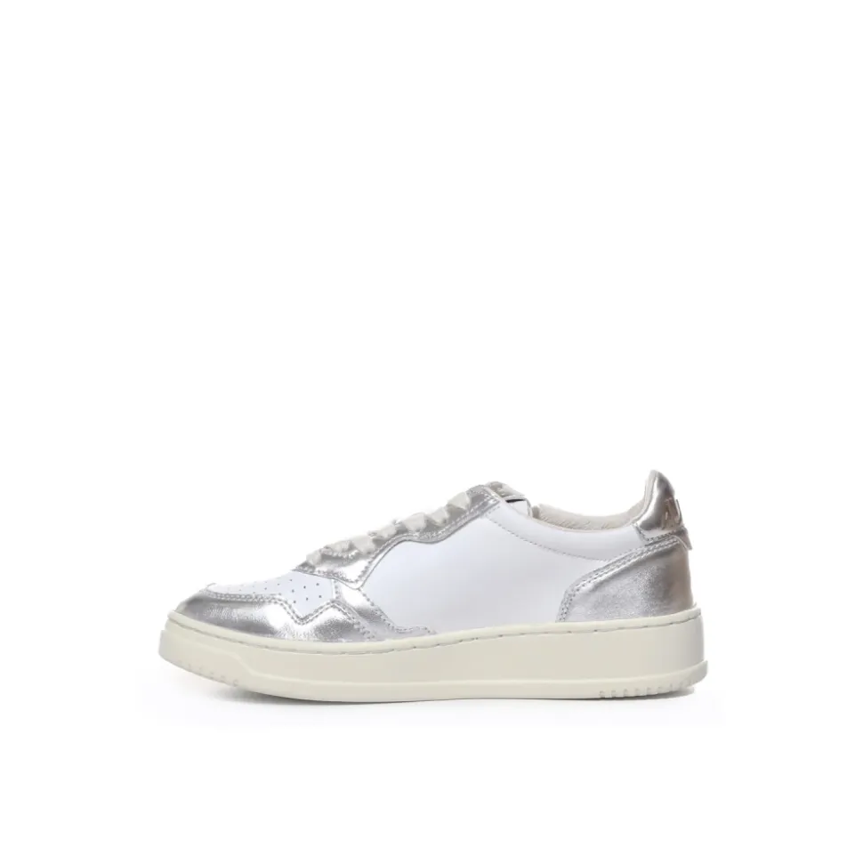 Medalist Low Sneaker