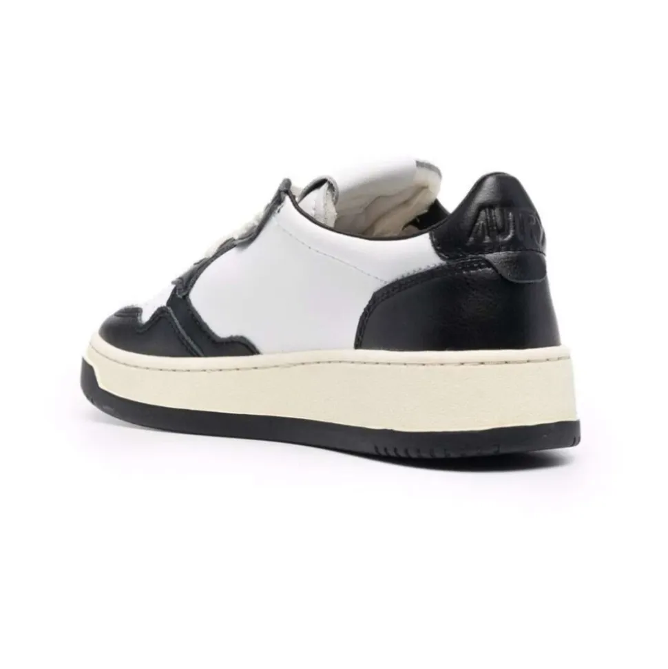 Medalist Low Sneaker