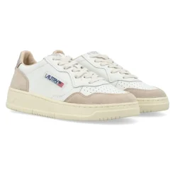 Medalist Low Sneakers