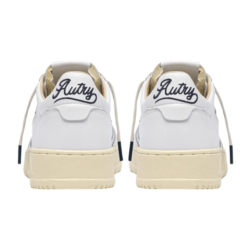 Medalist Low Sneakers