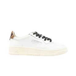 Medalist Sneakers
