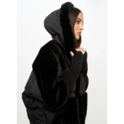 Oversized Jacke aus Kunstpelz