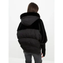 Oversized Jacke aus Kunstpelz
