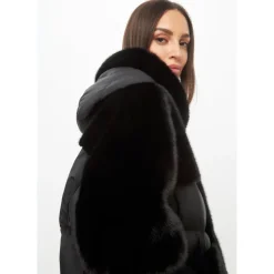 Oversized Jacke aus Kunstpelz