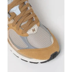 2002R Protection Pack Sneakers