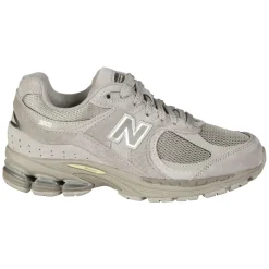 2002R Sneaker