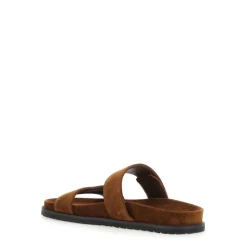 Romy Sandal