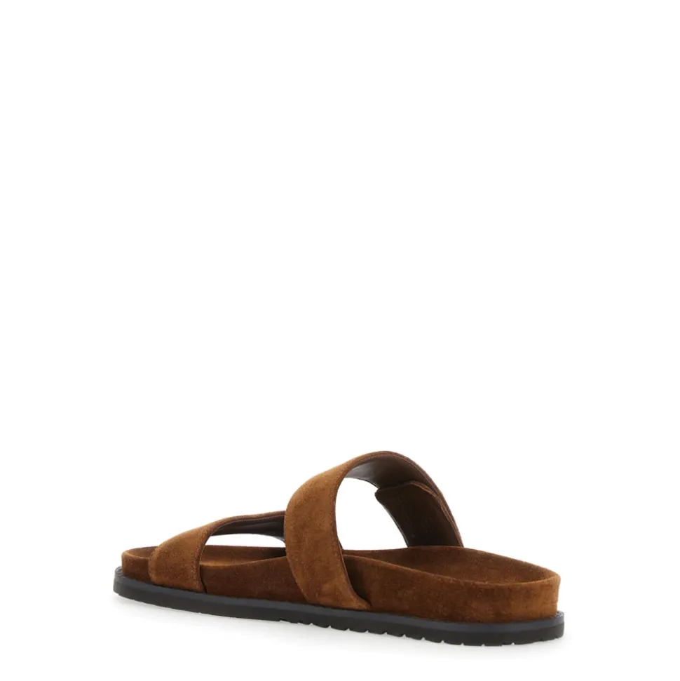 Romy Sandal