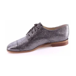 Schnürschuhe
