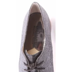 Schnürschuhe