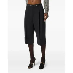 Schwarze Bermuda-Shorts mit maßgeschneidertem Bund