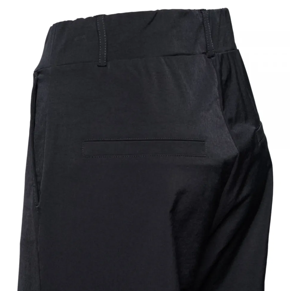 Schwarze Reisehose