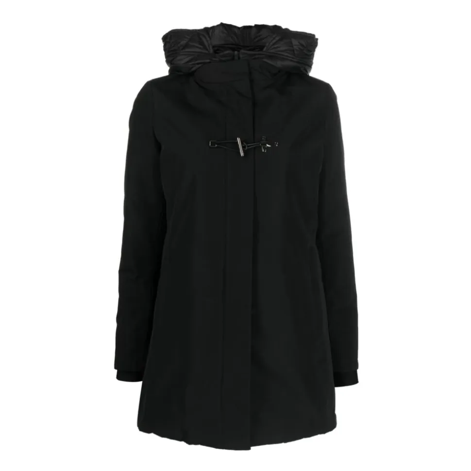Schwarzer Parka