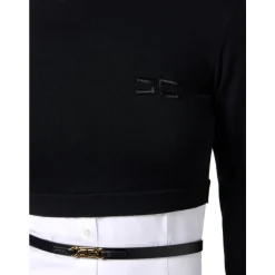 Schwarzer Rollkragenpullover mit Logo-Schnallengürtel