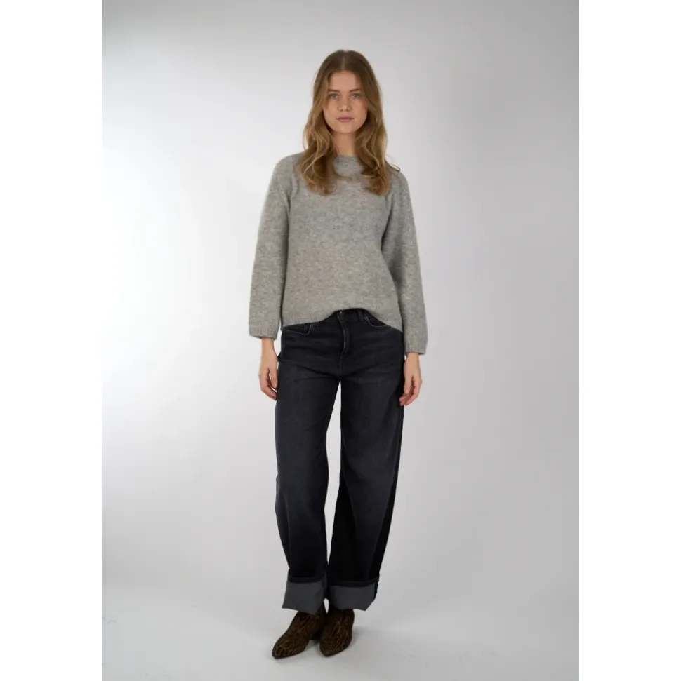 Stehkragen-Strickpullover