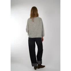 Stehkragen-Strickpullover