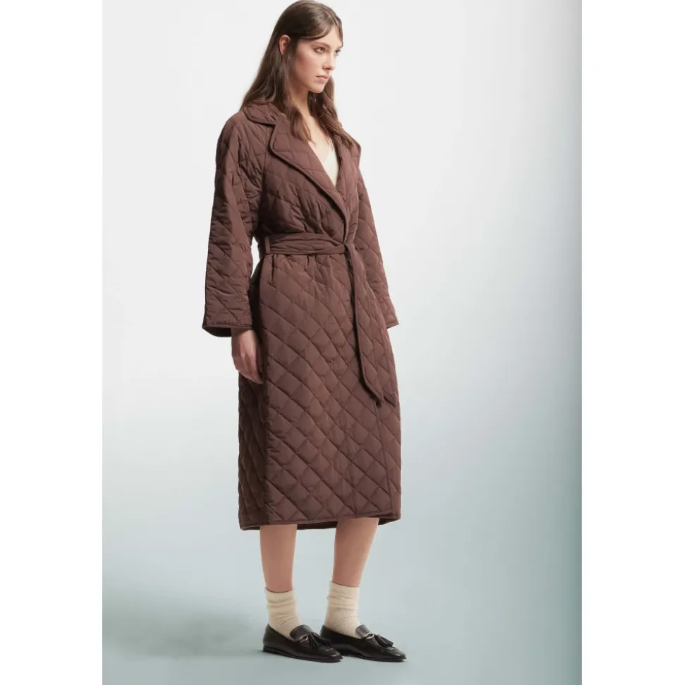 Steppjacke mit passendem Gürtel