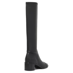 Stiefel mit Kappe bis zum Knie