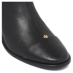 Stiefel mit Kappe bis zum Knie