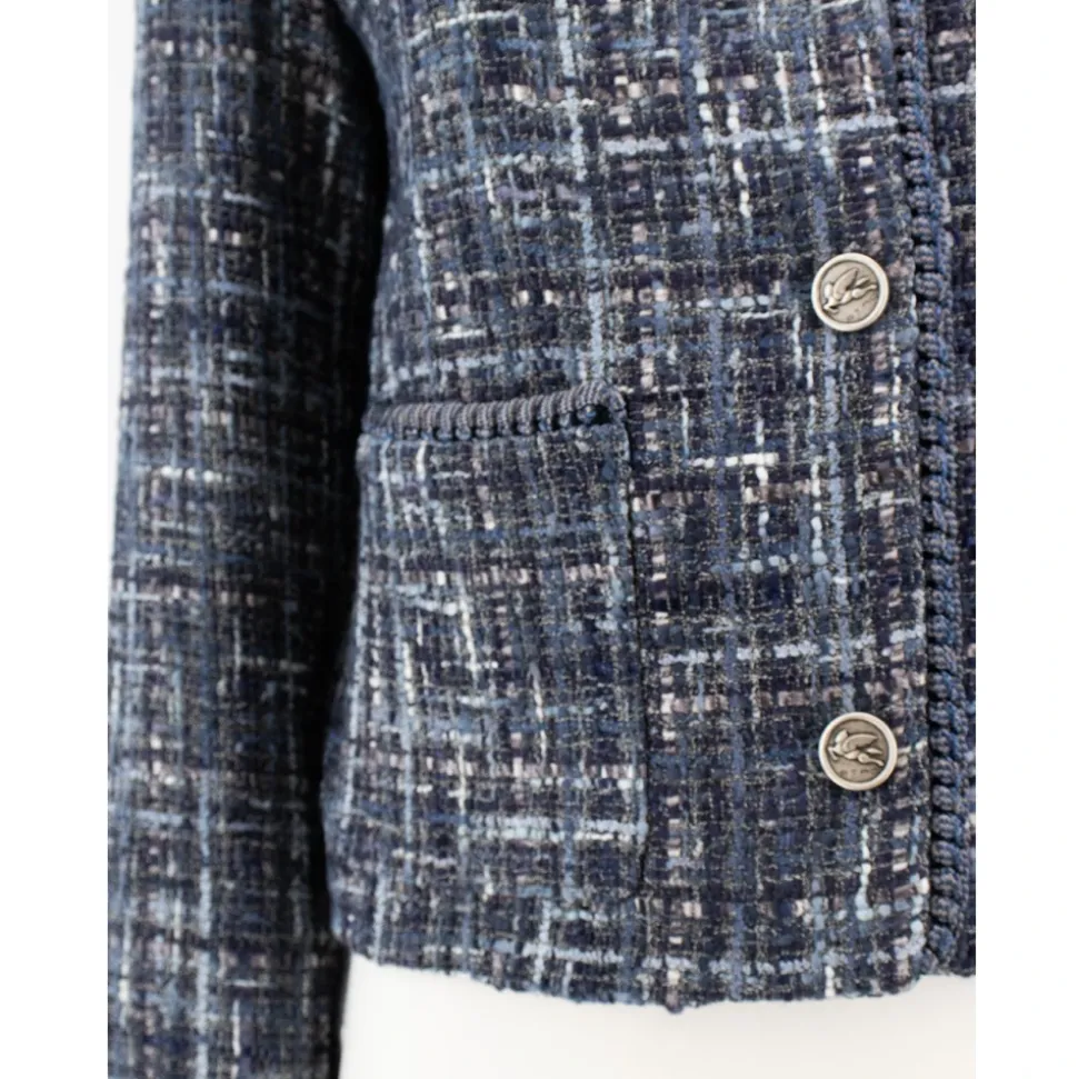 Stilvolle Knopfjacke