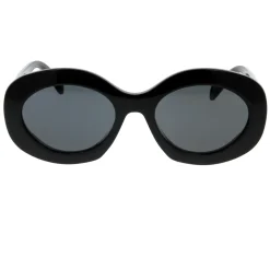 Stylische Sonnenbrille mit einzigartigem Design