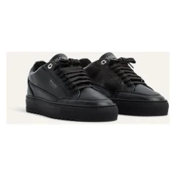 Tia Sneaker